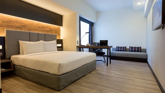 Grand Deluxe Room